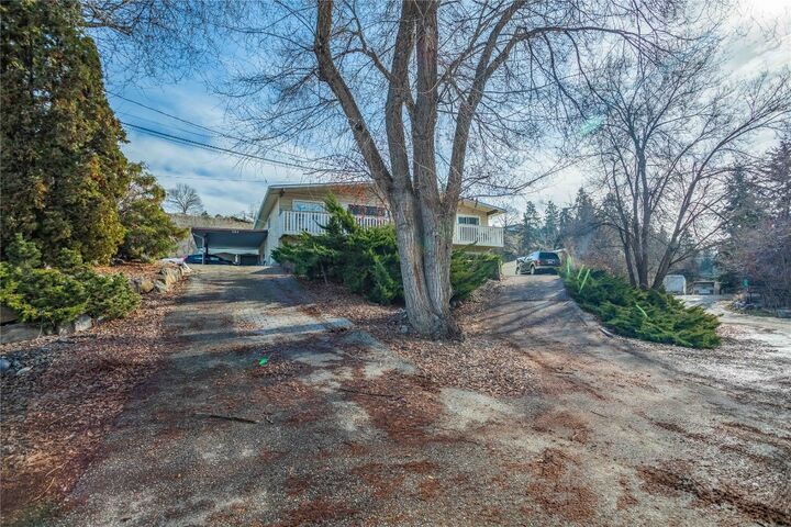 Property Photo: 1105 Cactus Road BC V1X 5N3