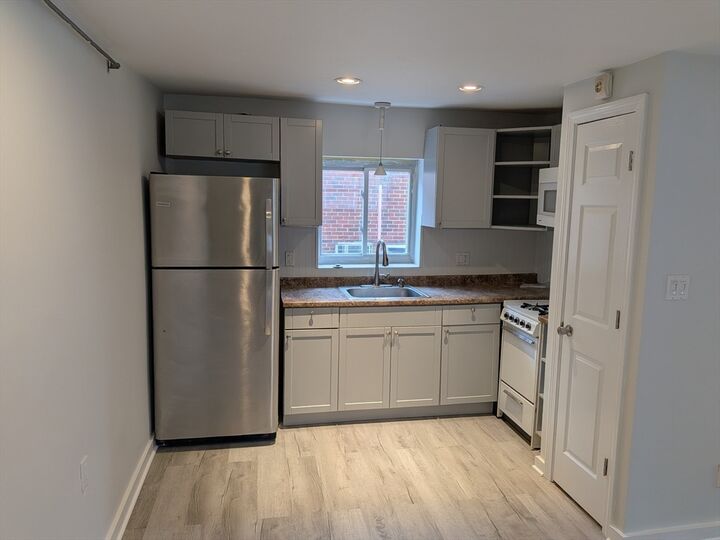 Property Photo:  35 Homer Ave 7  MA 02138 