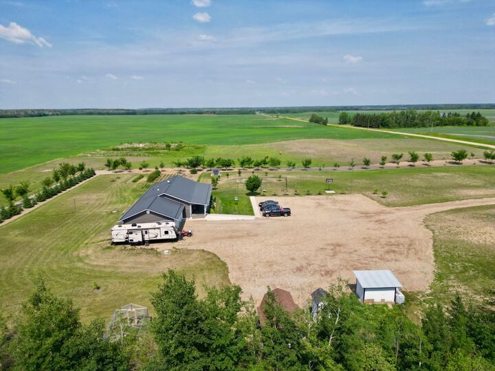 Property Photo: 104244 Rge Rd 182 AB T0H 2H0