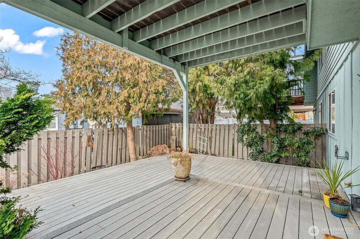 Property Photo: 1074 Corum WA 98802