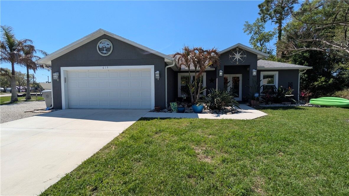 Property Photo:  615 19th Street SW  FL 32962 