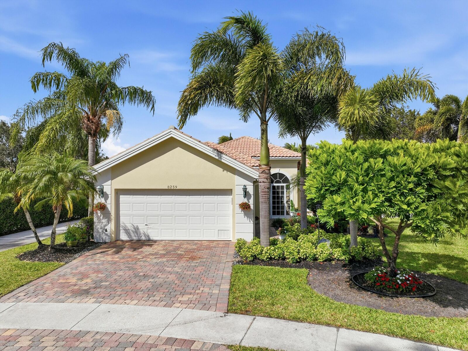 Property Photo:  8259 Nevis Place  FL 33414 