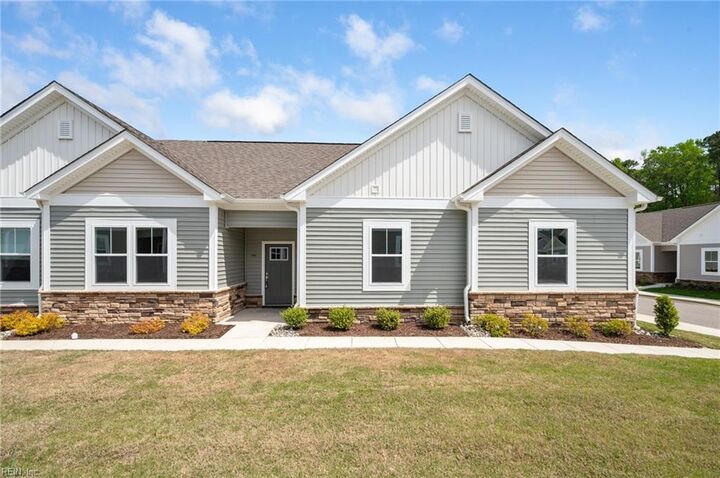 Property Photo:  1101 Capella Ln C  VA 23434 