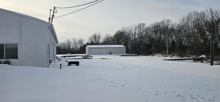 Property Photo:  1664 S Centerville Road  IN 47330 