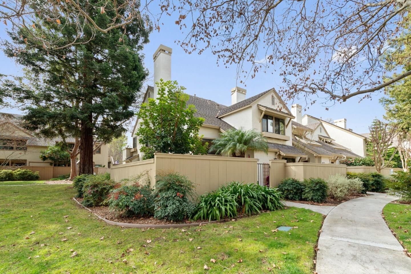 Property Photo:  1933 Huxley Court  CA 95125 