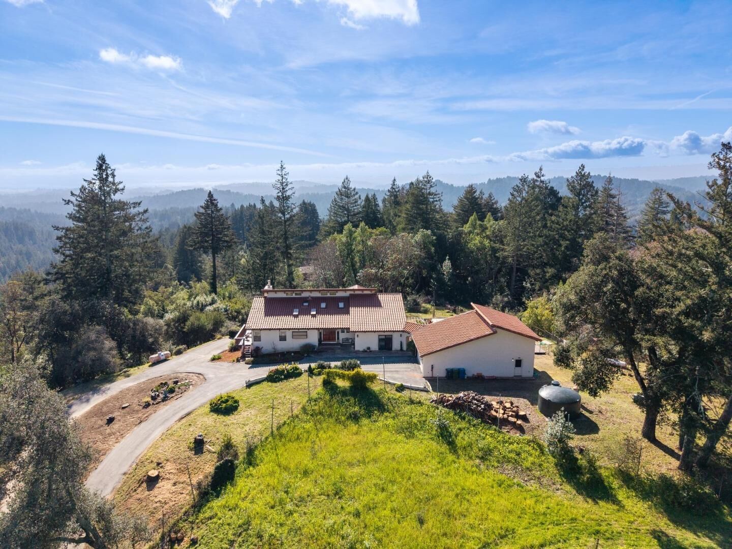 Property Photo:  600 Ridge Top Road  CA 95033 