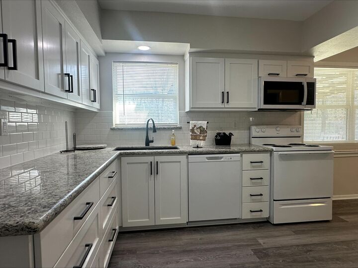 Property Photo: 4913 Westmore Ave. TX 77630