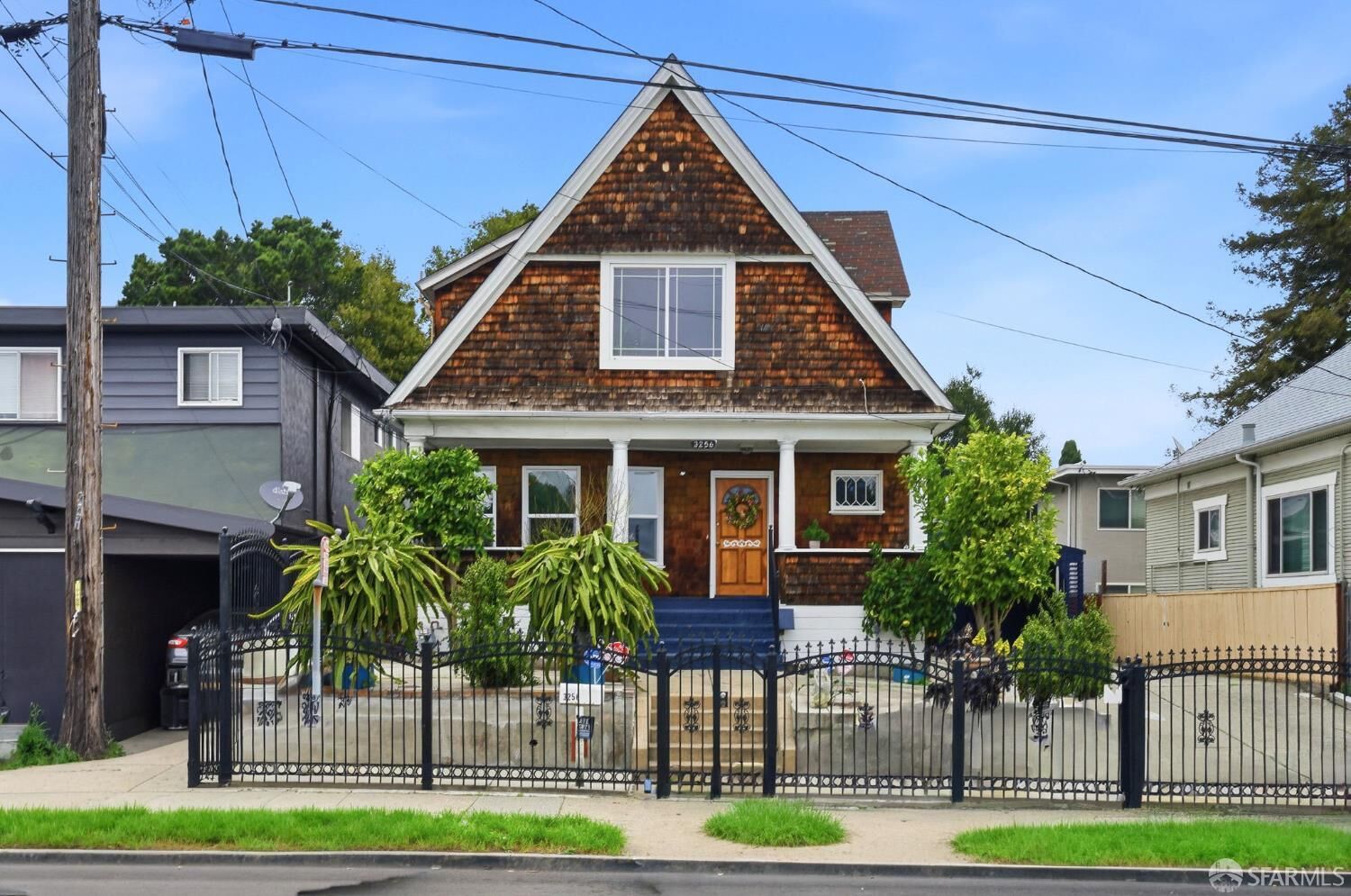 Property Photo:  3256 Prentiss Street  CA 94601 