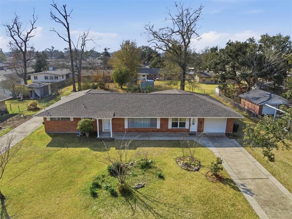 Property Photo: 4308 Dean Street LA 70605