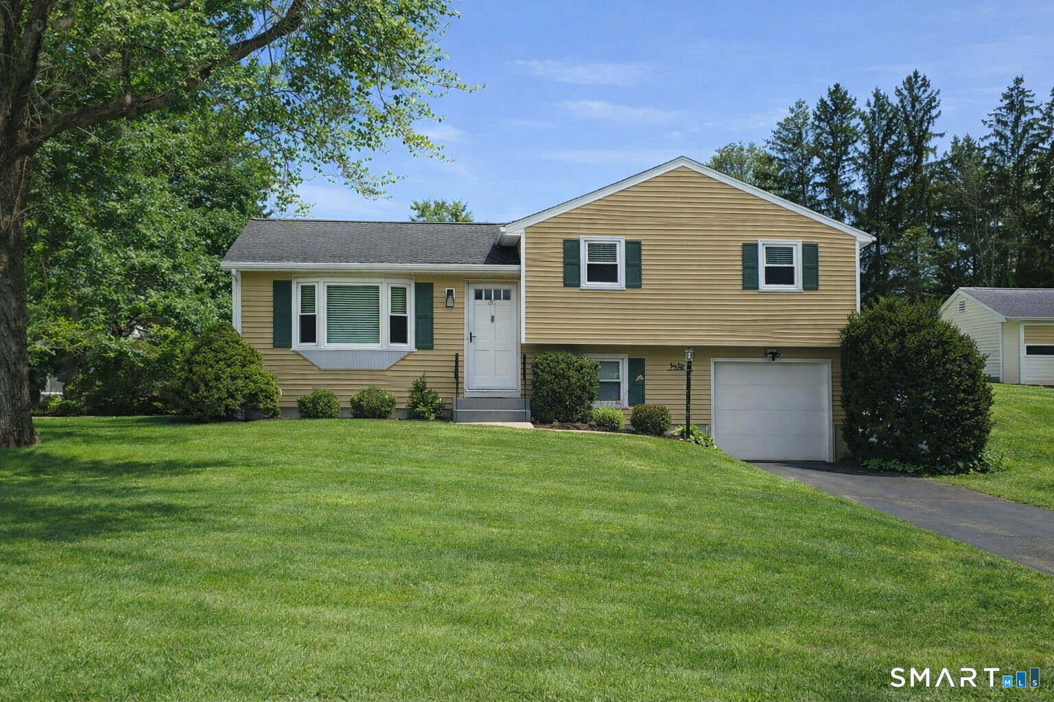 Property Photo:  49 Lancaster Road  CT 06033 
