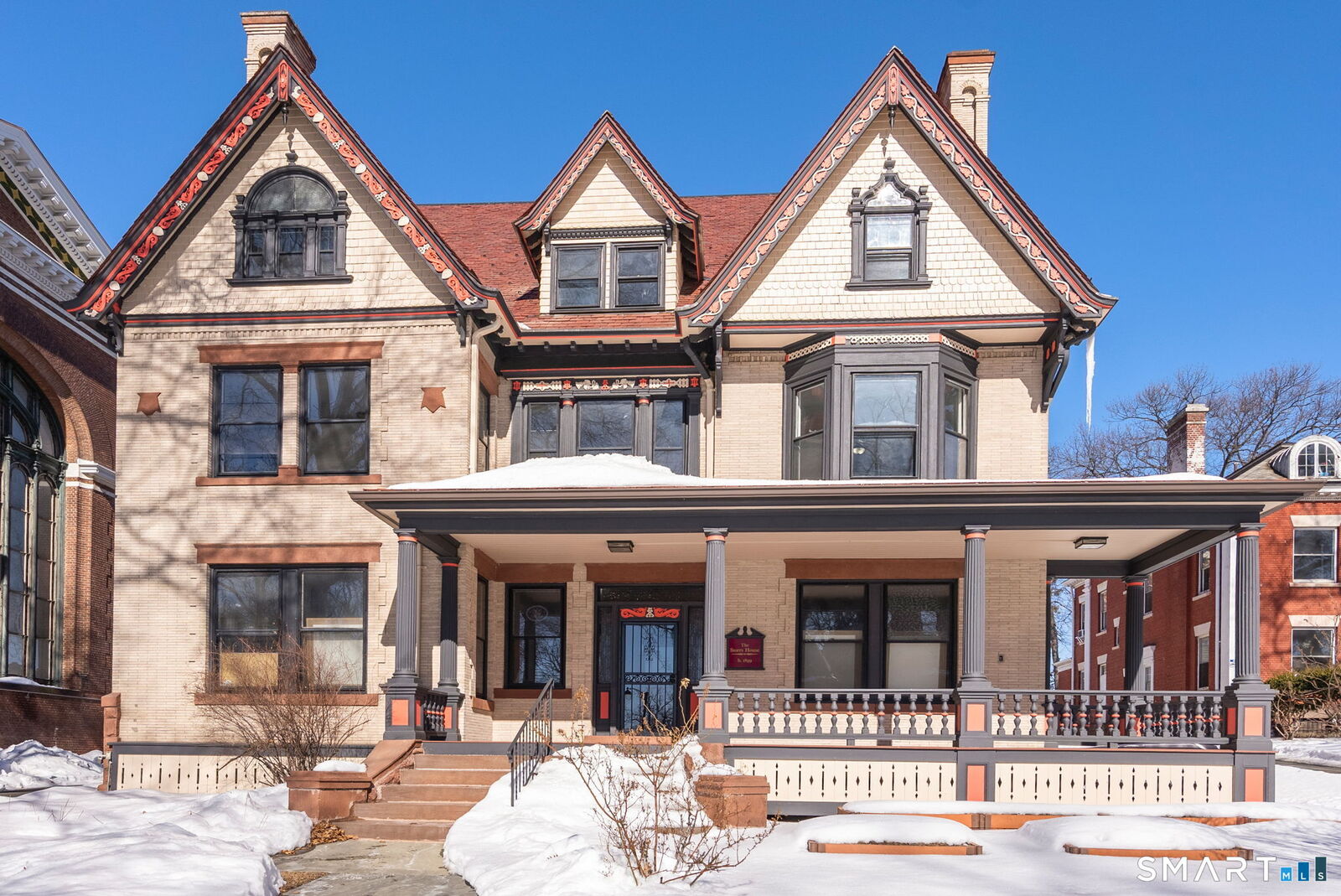 Property Photo:  360 Farmington Avenue 8  CT 06105 