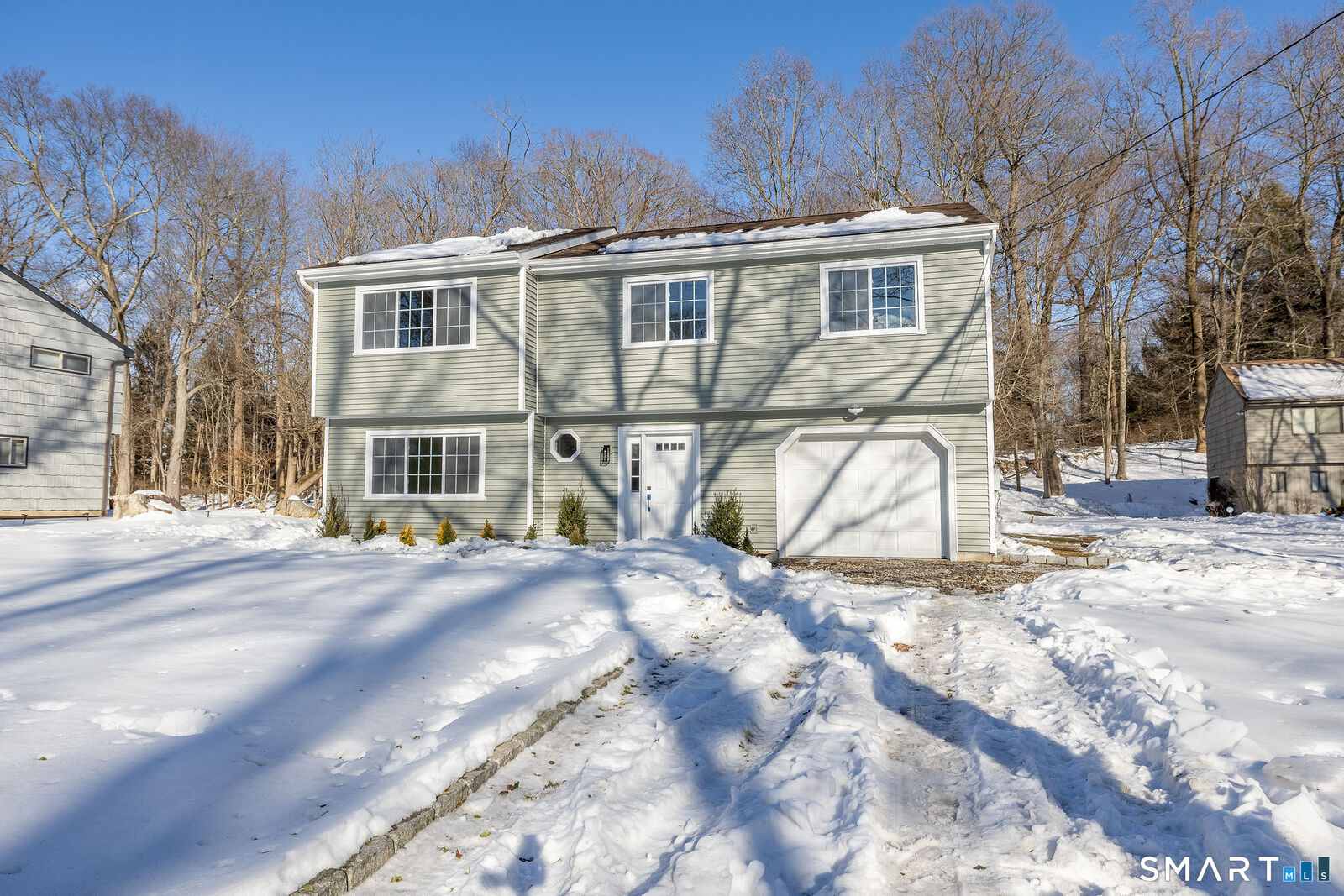 Property Photo:  18 Oakhill Avenue  CT 06854 