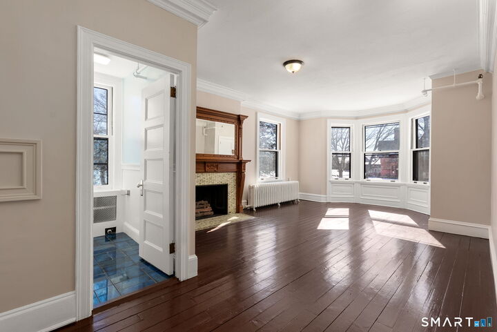 Property Photo:  360 Farmington Avenue 3  CT 06105 