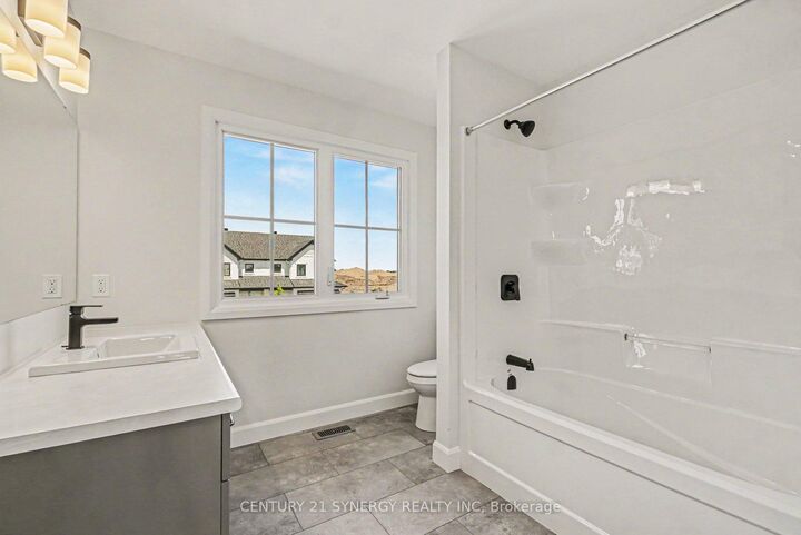 Property Photo:  68 Helen Street  ON K0A 1R0 