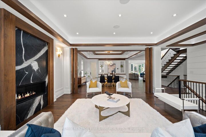 Property Photo: 185 Maxome Avenue ON M2M 3L1