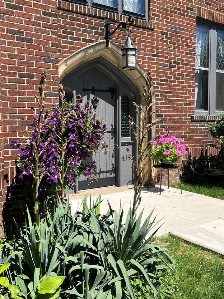 Property Photo:  419 N Main St  PA 15601 