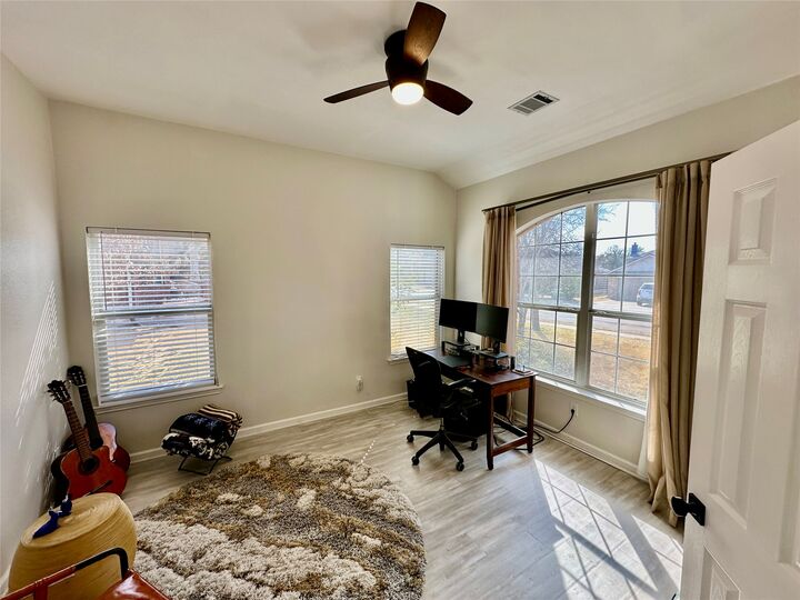 Property Photo:  2608 Birchleaf Trail  TX 78748 