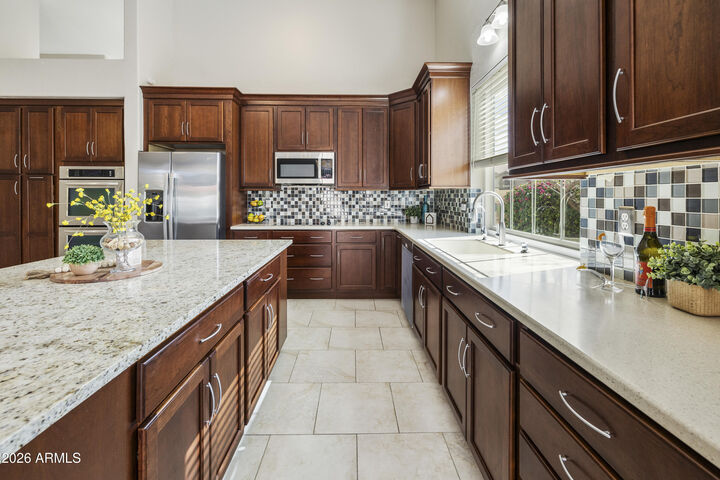 Property Photo:  1156 N Jamaica Way  AZ 85234 