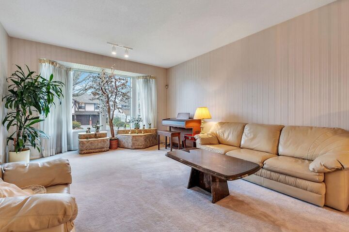 Property Photo: 1921 155 Street BC V4A 7M9