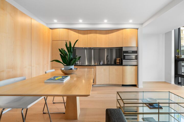 Property Photo: 1568 Alberni Street 501 BC V6G 0E3