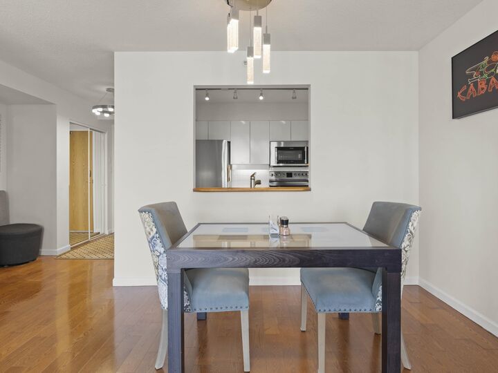 Property Photo:  2288 Pine Street 904  BC V6J 5G4 