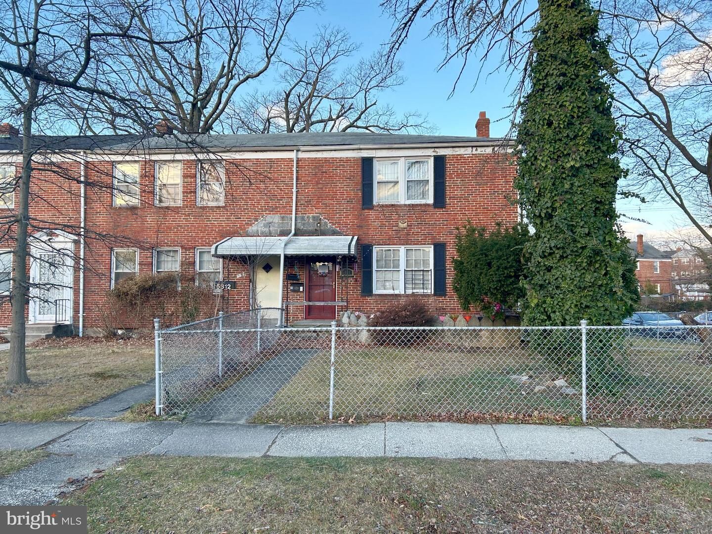 Property Photo:  5814 The Alameda  MD 21239 