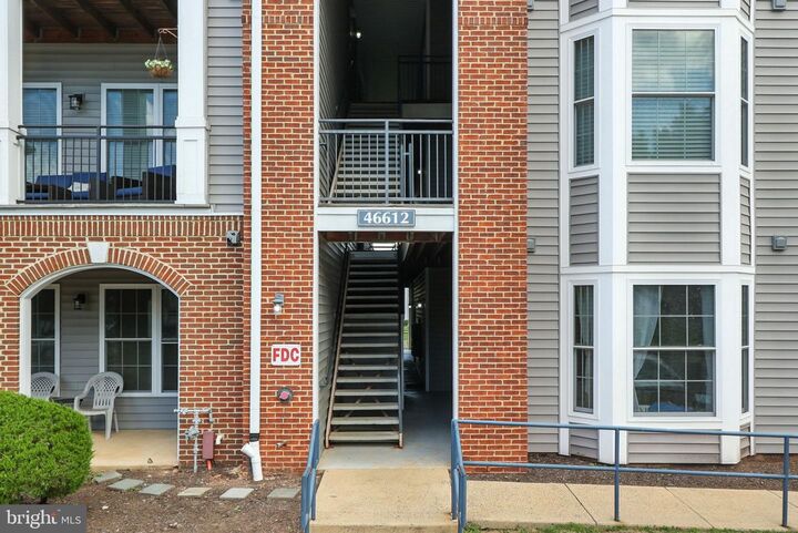Property Photo:  46612 Drysdale Terrace 302  VA 20165 