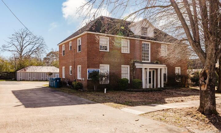 Property Photo:  408 W Sevier St  AR 72015 