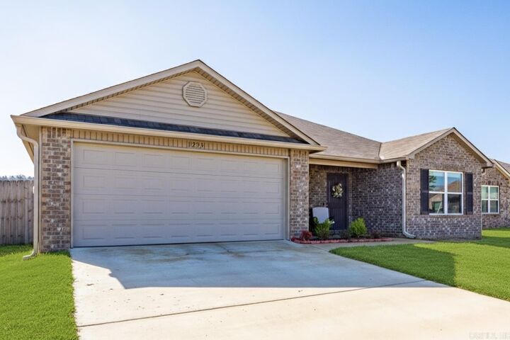 Property Photo: 1235 Cowbell Street AR 72034