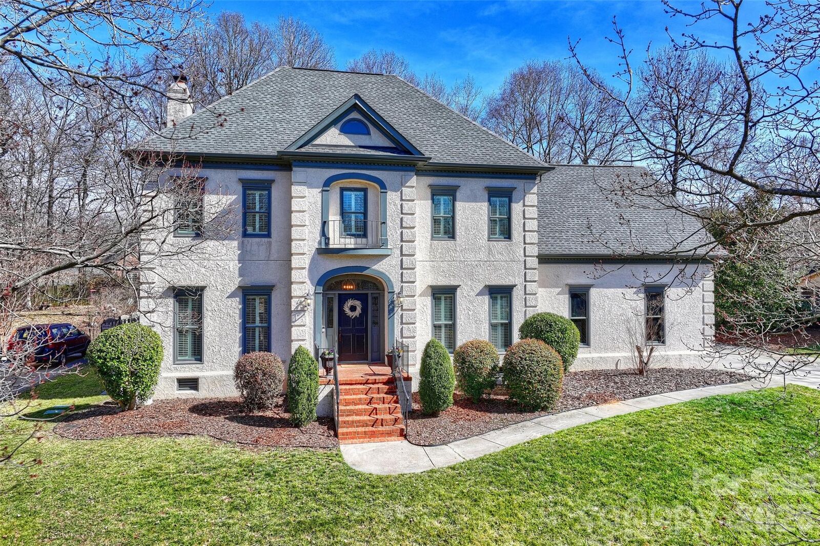 Property Photo:  9434 Tresanton Drive  NC 28210 