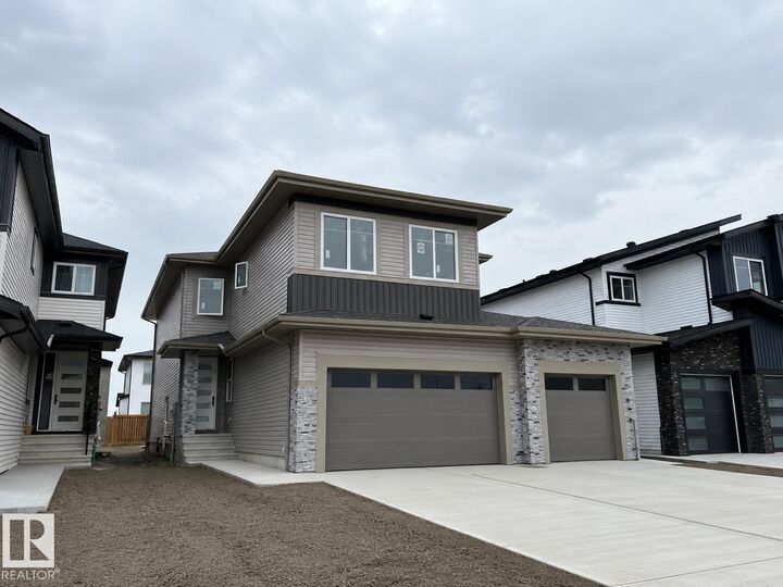 81 Mockingbird Crescent — photo 1