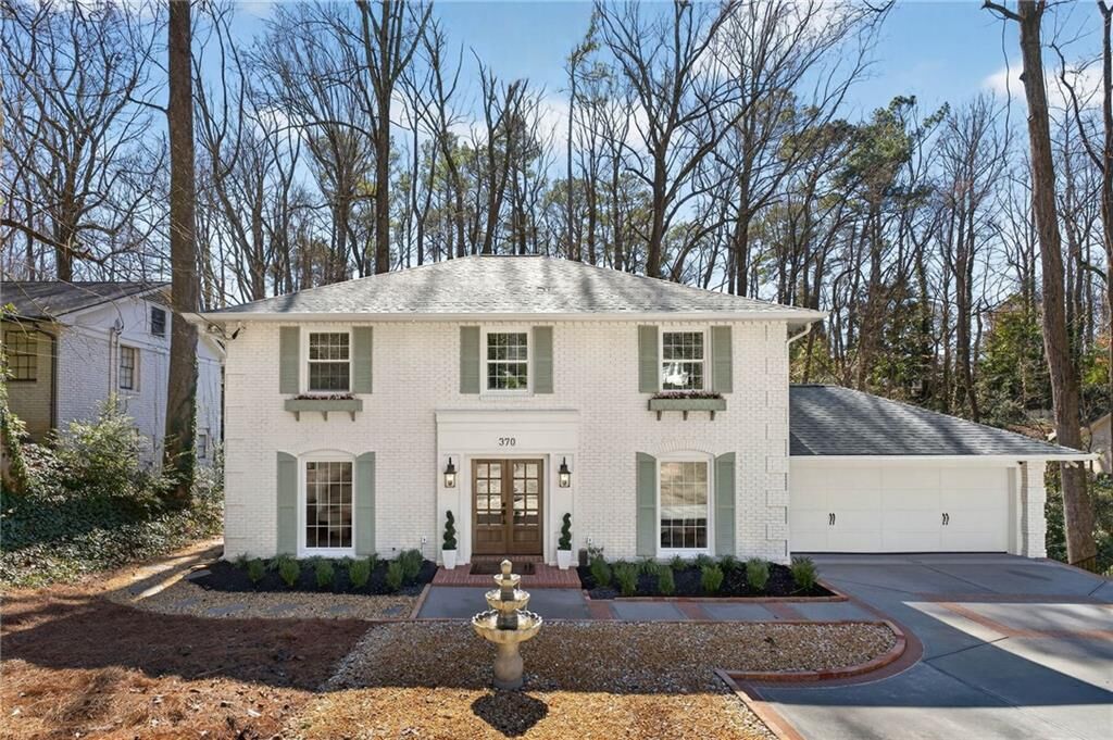 Property Photo: 370 Valley Green Drive GA 30342