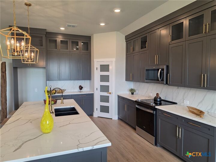 Property Photo:  1122 Northcross Drive  TX 76571 