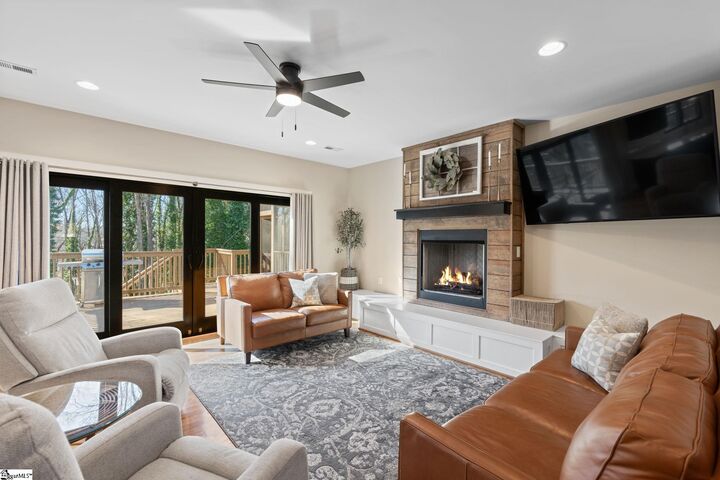 Property Photo: 125 Woodland Drive SC 29617