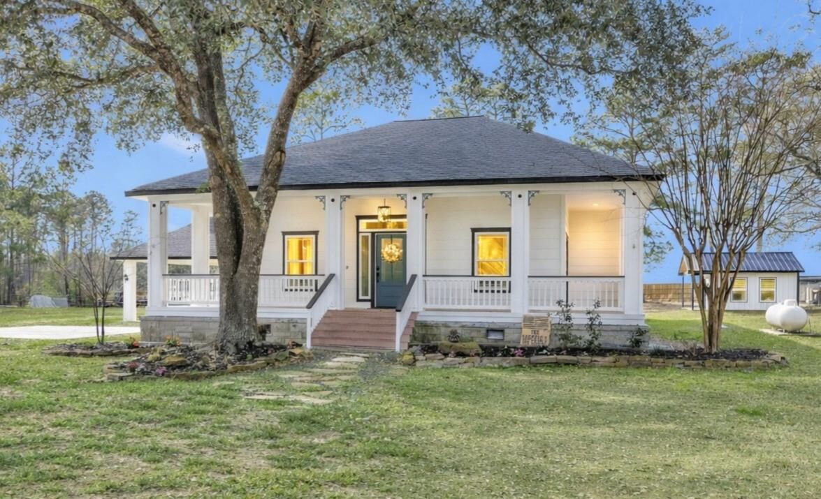 Property Photo:  40907 Lacey Wood Court  TX 77354 