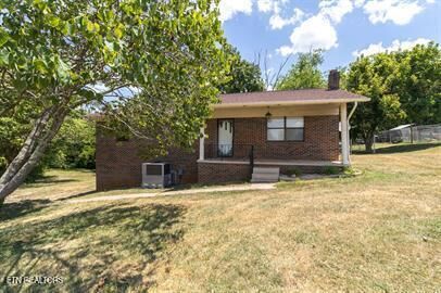 Property Photo: 2823 Shiloh Circle TN 37871