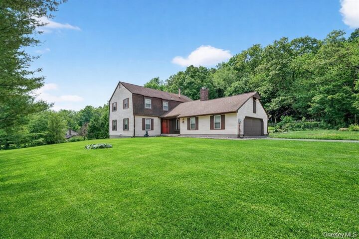 Property Photo:  4 Debbie Court  NY 10918 