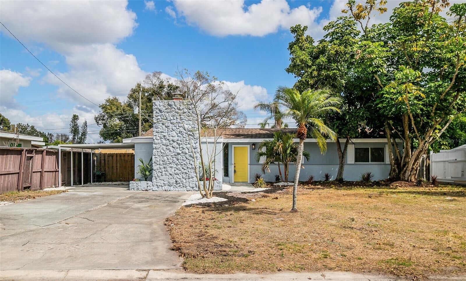 Property Photo: 3427 Barstow Street FL 34235