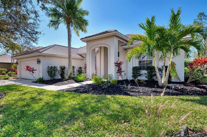 Property Photo:  14218 Silver Lakes Circle  FL 33953 