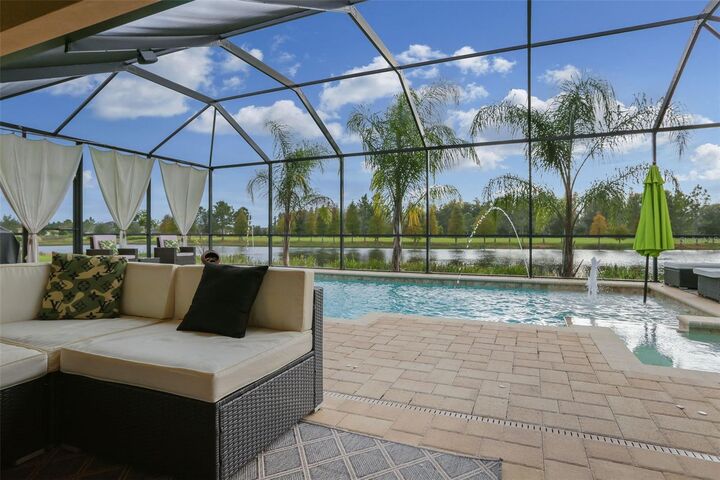 Property Photo:  19426 Whispering Brook Drive  FL 33647 