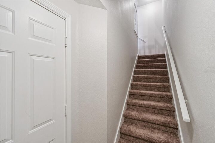 Property Photo:  2837 Shadow View Circle 2837  FL 32751 