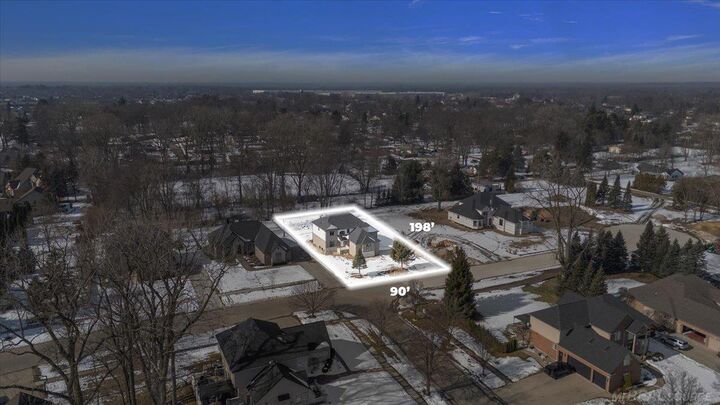 Property Photo: 49585 White Mill Drive MI 48317