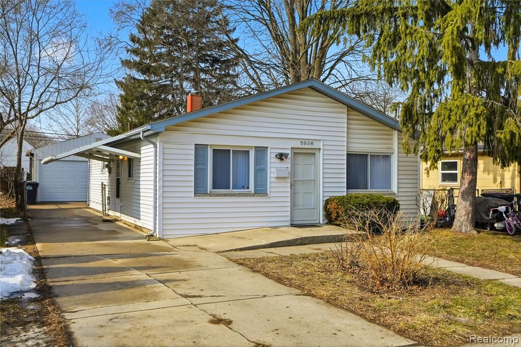 Property Photo:  5936 Westlake Street  MI 48180 1202 