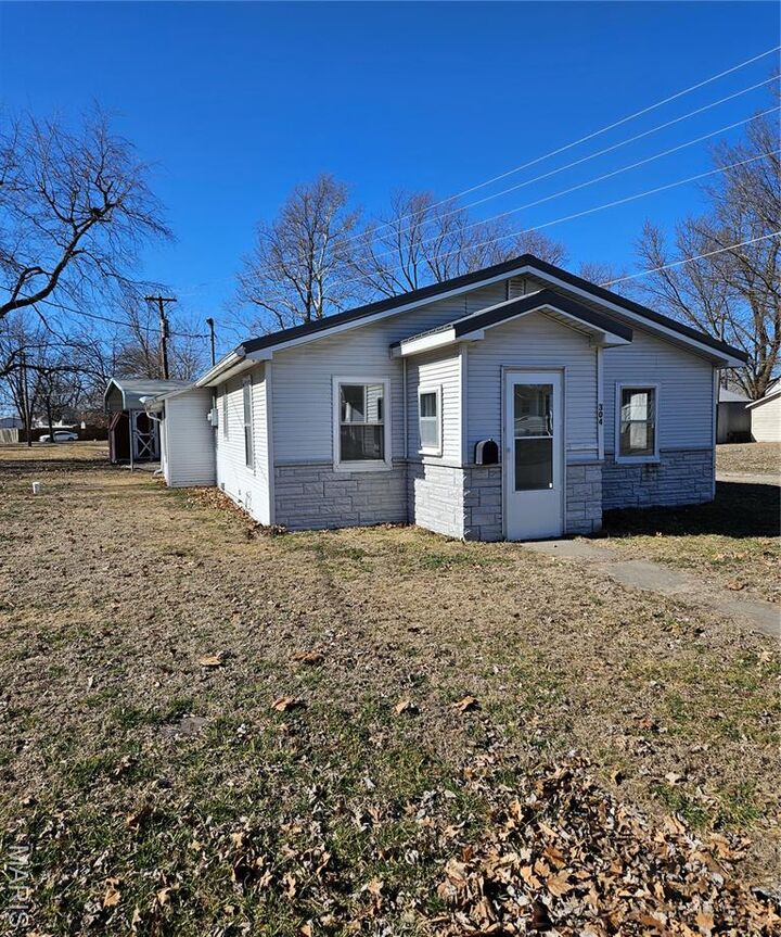 Property Photo:  304 N Shelby  MO 63468 