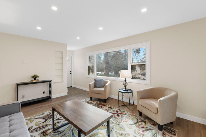 Property Photo:  8424 N Fox Croft Ln  WI 53217 