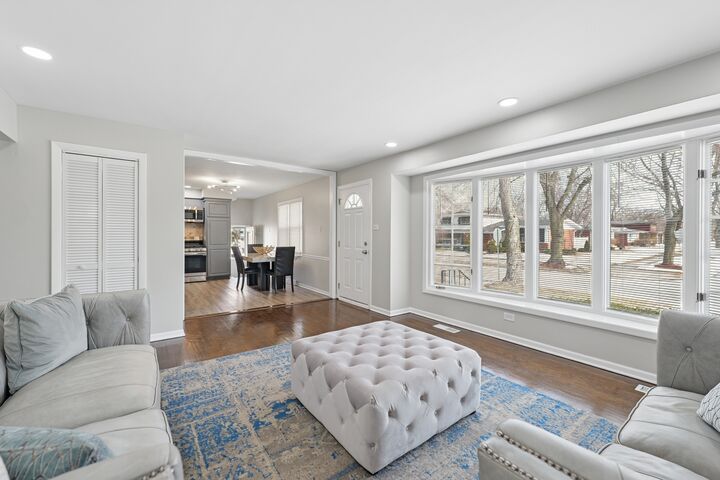 Property Photo: 248 N Gay Court IL 60425