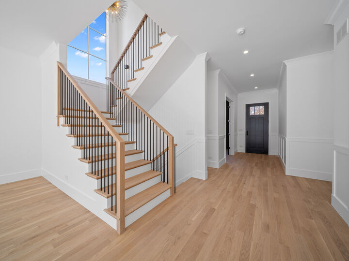 Property Photo:  1443 Hawthorne Lane  IL 60025 