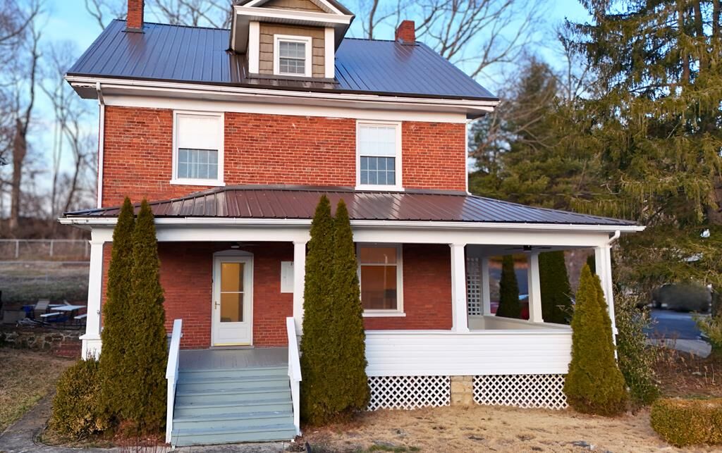 Property Photo: 2101 Jefferson WV 24701