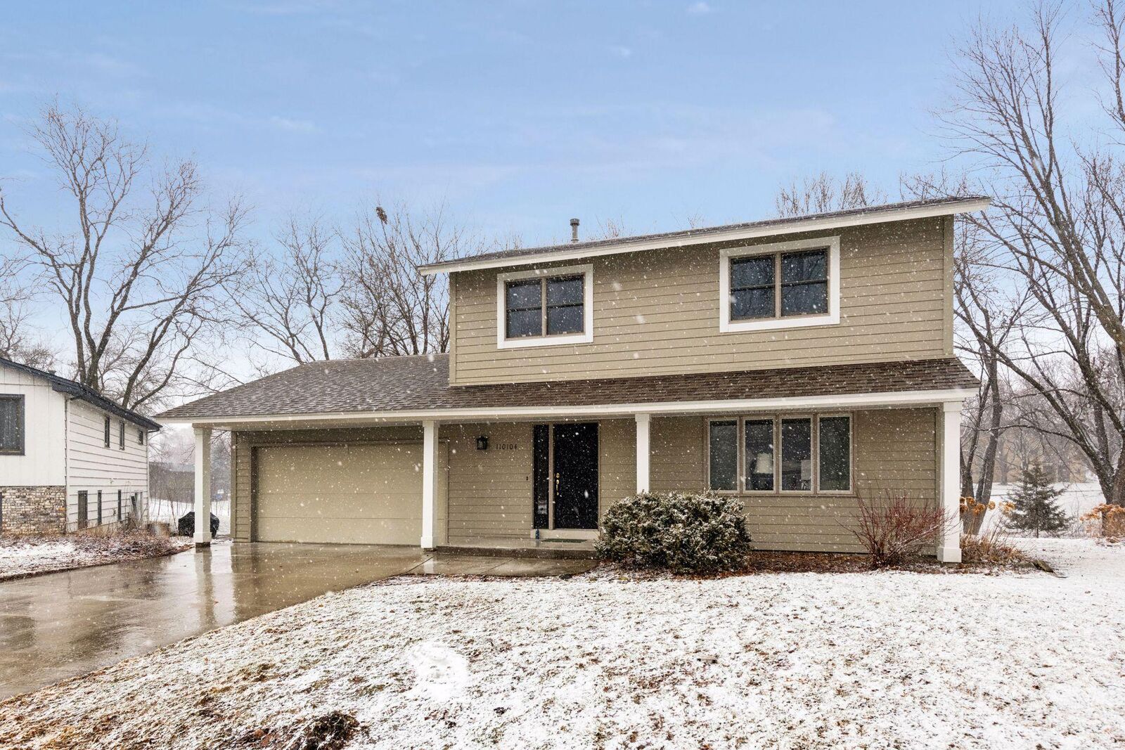 Property Photo:  110104 Arboretum Way  MN 55318 