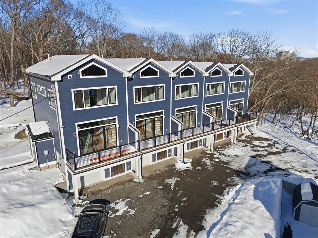 Property Photo:  59 Packards Ln 5  MA 02169 